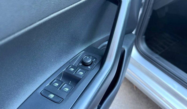 VOLKSWAGEN POLO lleno