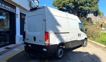 IVECO 35S12 lleno