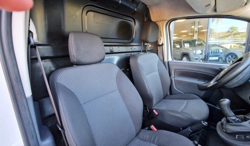 MERCEDES-BENZ CITAN 109CDI lleno