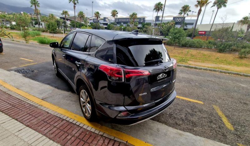 TOYOTA RAV4 D4D ADVANCE lleno