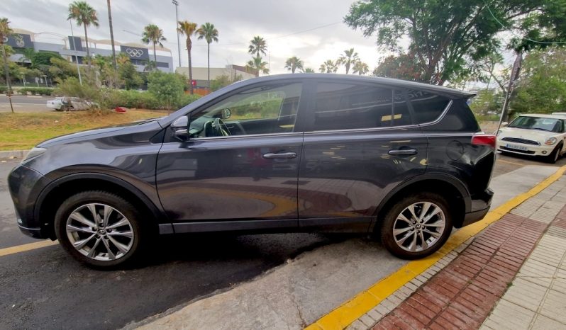 TOYOTA RAV4 D4D ADVANCE lleno
