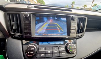 TOYOTA RAV4 D4D ADVANCE lleno
