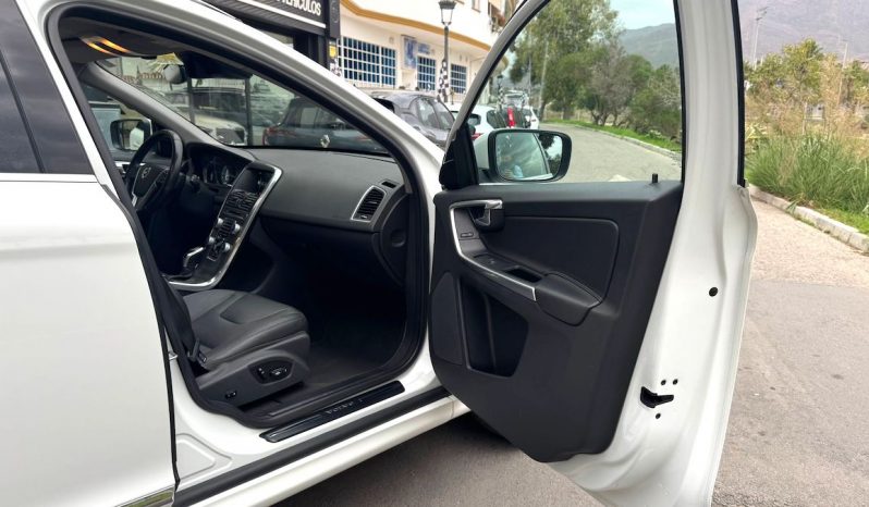 VOLVO XC60 lleno