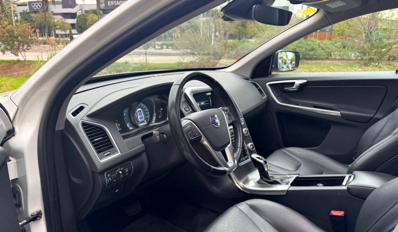VOLVO XC60 lleno