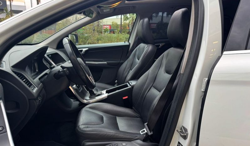 VOLVO XC60 lleno