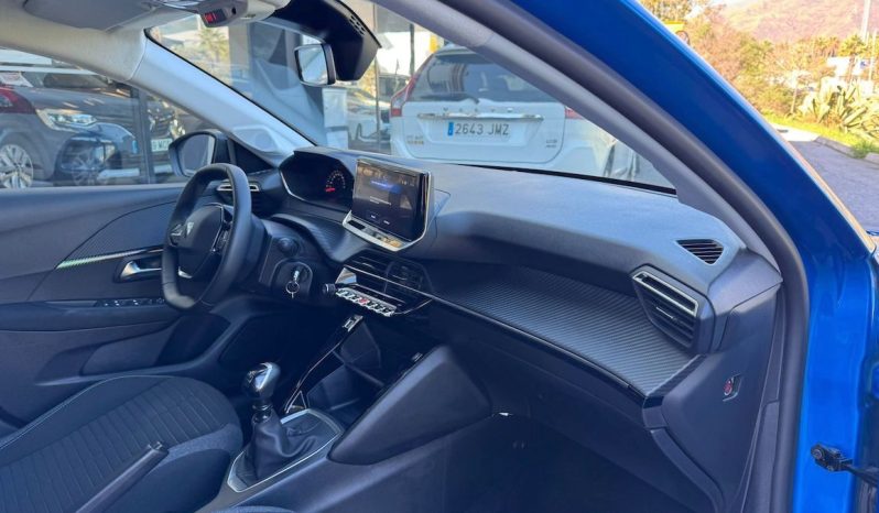 PEUGEOT 208 lleno