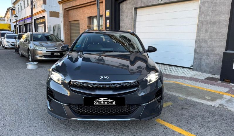 KIA XCEED 1.6 GDI lleno