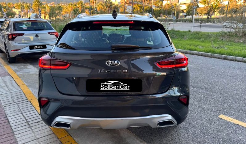 KIA XCEED 1.6 GDI lleno