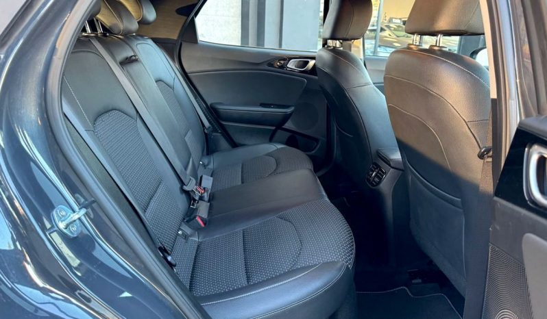 KIA XCEED 1.6 GDI lleno