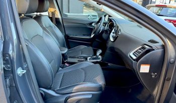 KIA XCEED 1.6 GDI lleno