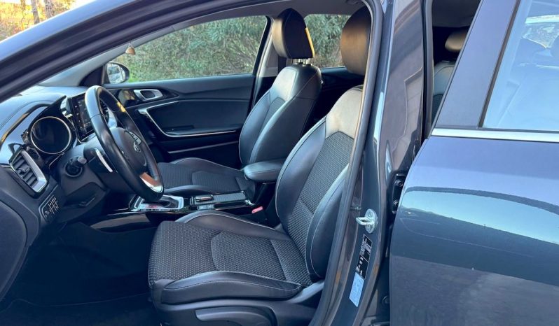 KIA XCEED 1.6 GDI lleno