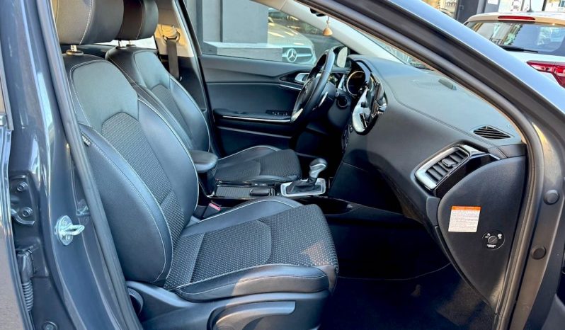 KIA XCEED 1.6 GDI lleno