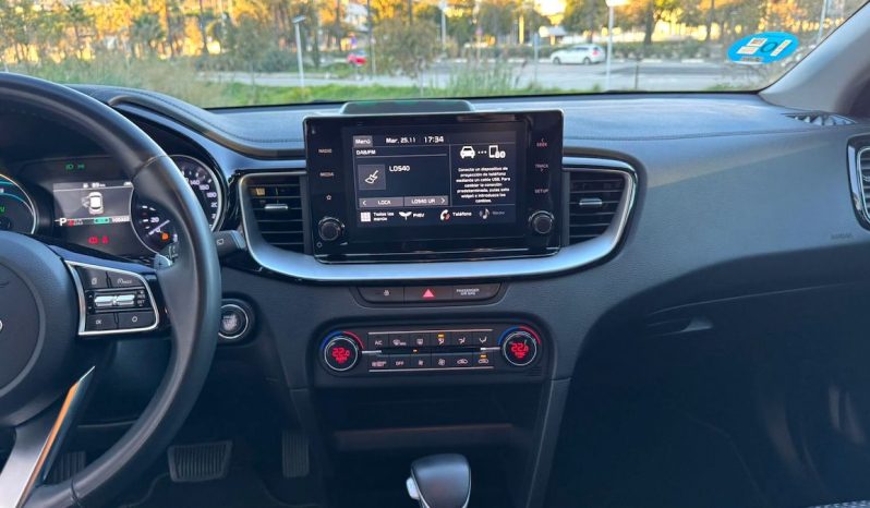 KIA XCEED 1.6 GDI lleno